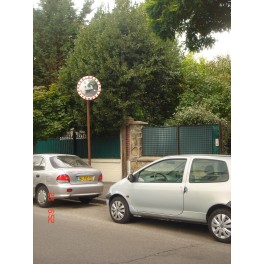 Miroir de voirie rond avec bandes réfléchissantes