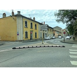 Angle pour bordure de délimitation d'ilot