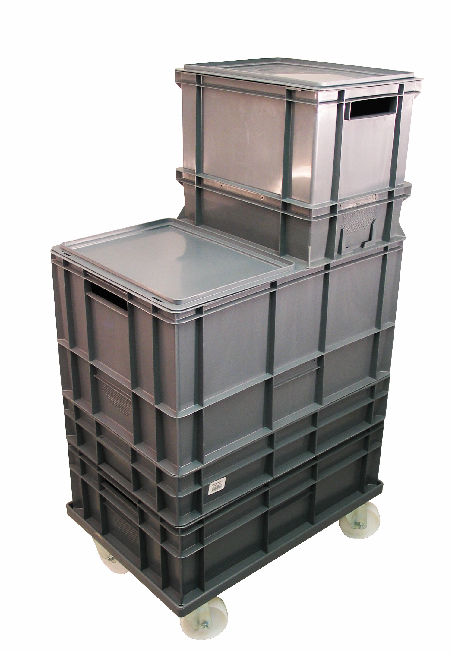 Wheeled trolley for handling crate