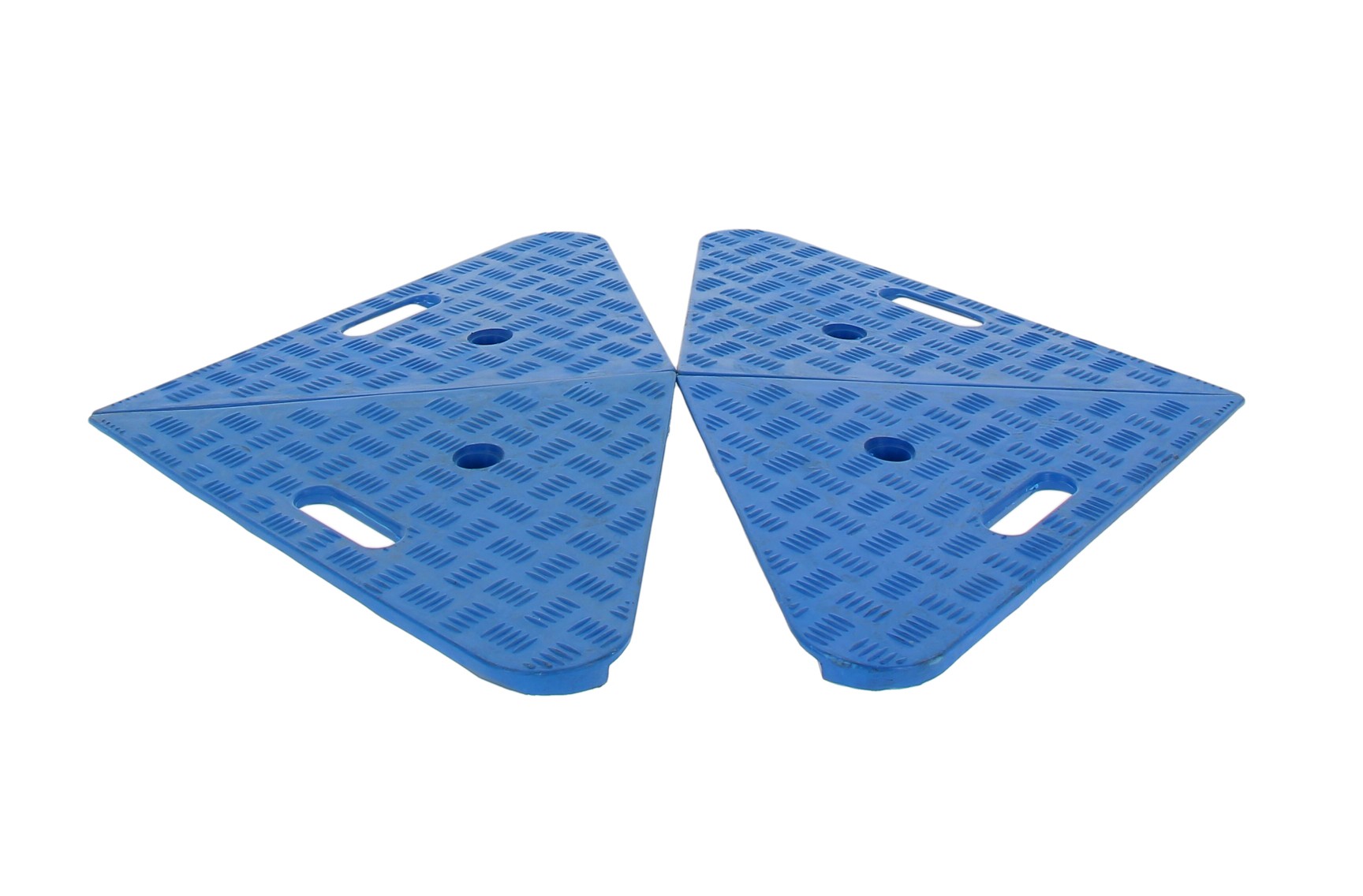Wheelchair-accessible end caps for CP1002 and CP1006 cable protectors