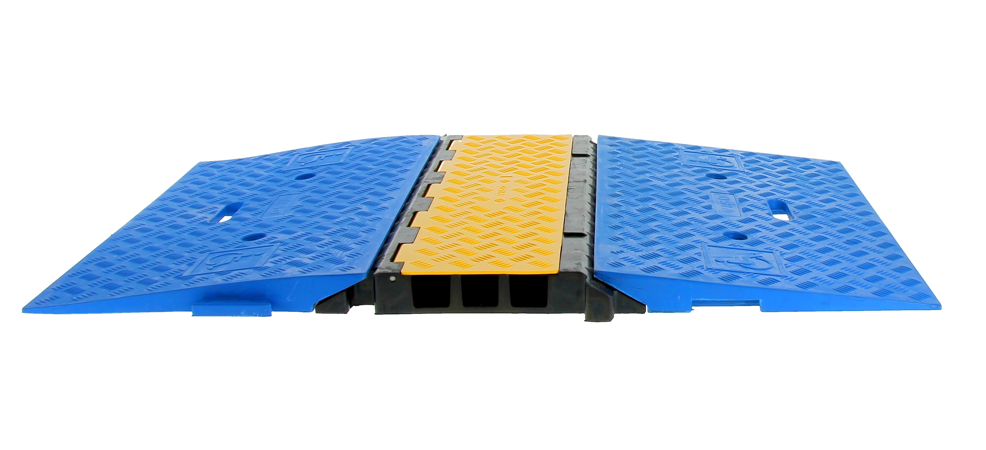 Passe-câbles 3 canaux (58x52 mm) avec rampe PMR
