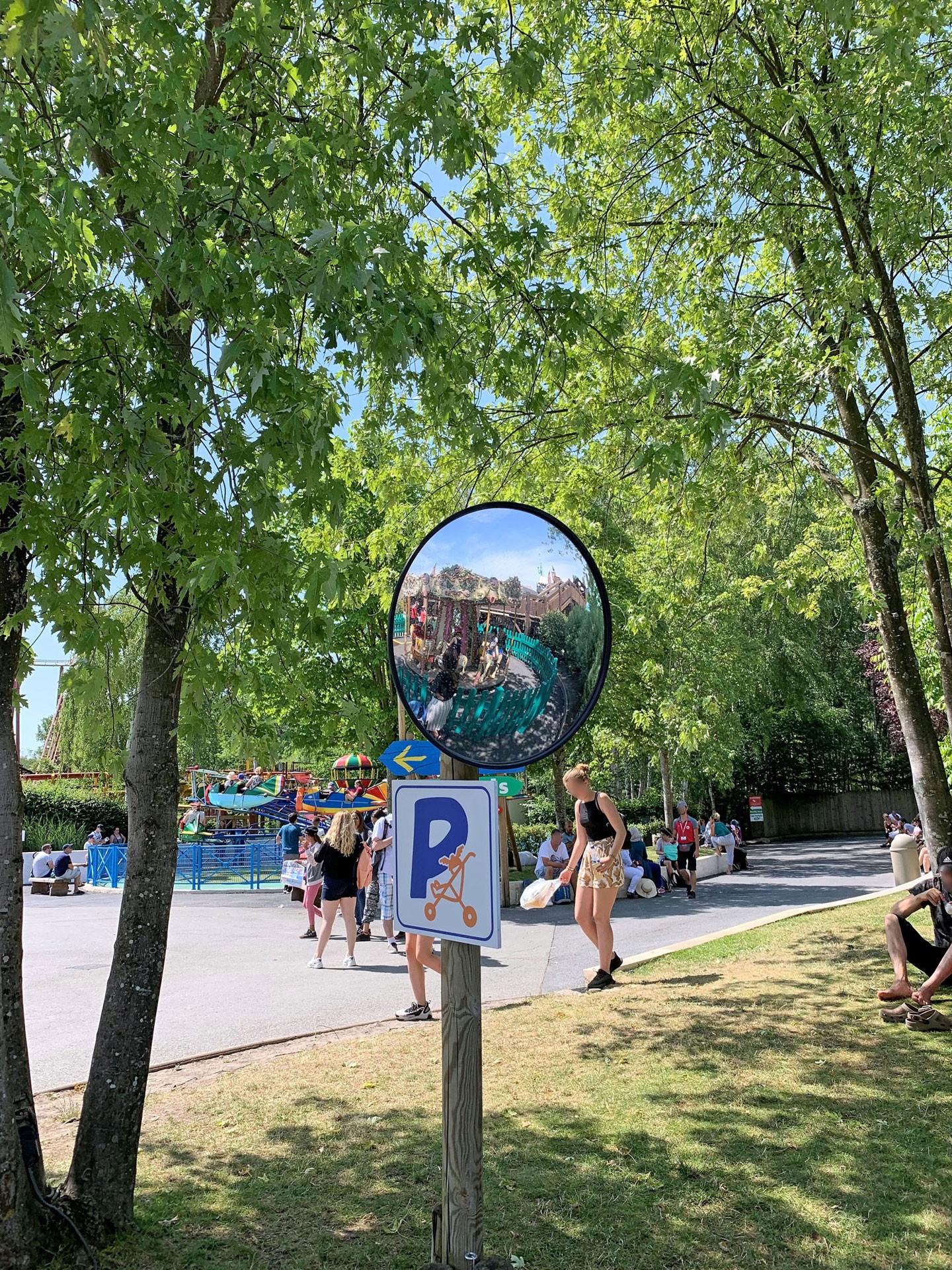 Miroir multiusage en verre