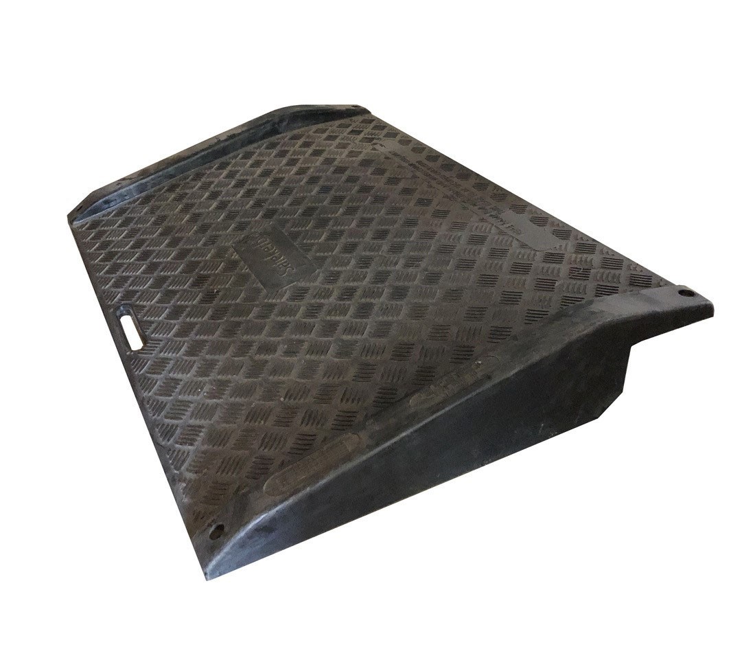 Portable wheelchair access ramp