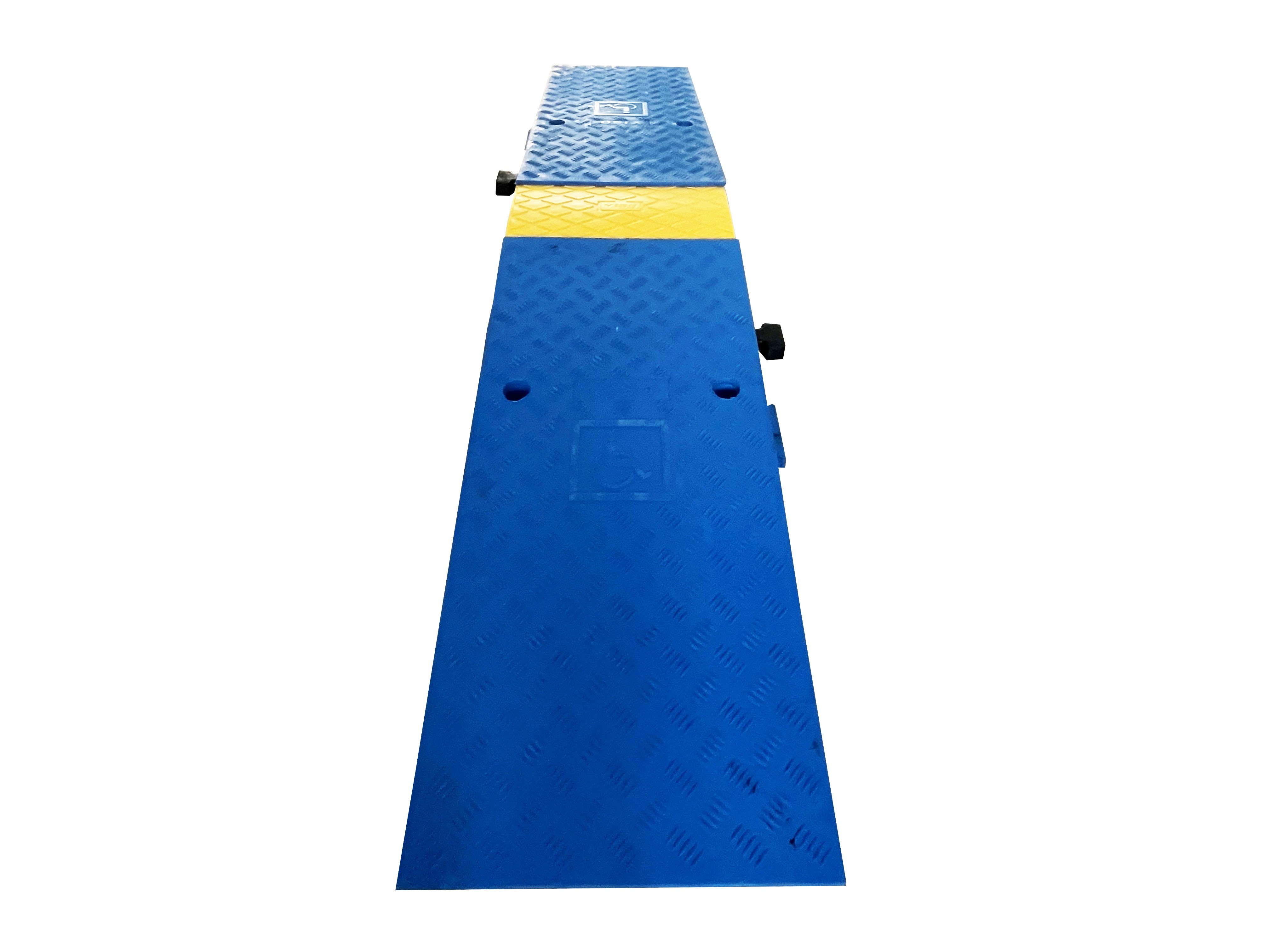 Passe-câbles camion 4 canaux (2x60mm et 2x90mm) avec rampe PMR