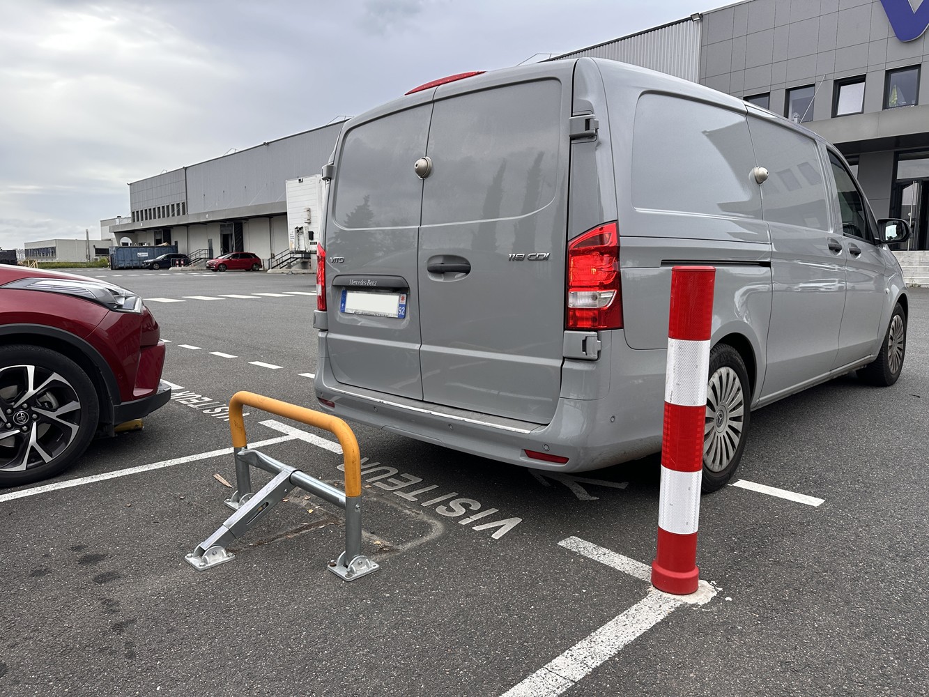 Arceau de parking à mémoire de forme
