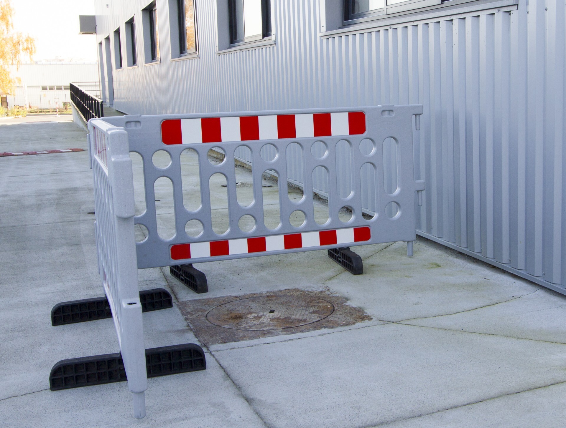 Polypropylene safety barrier