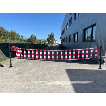 Reel with signaling tape