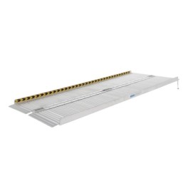 Portable PMR (Persons with Reduced Mobility) ramp