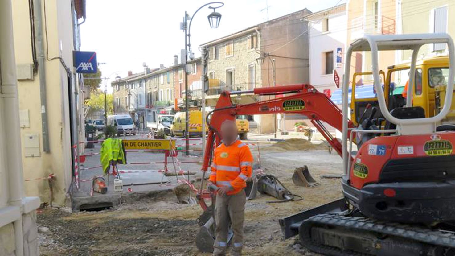 Construction barrier