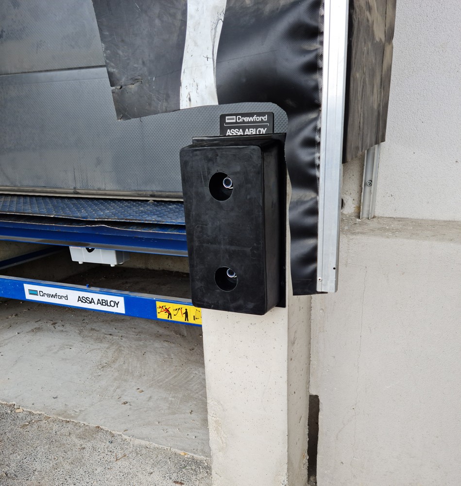 Fixing plate dock bumper