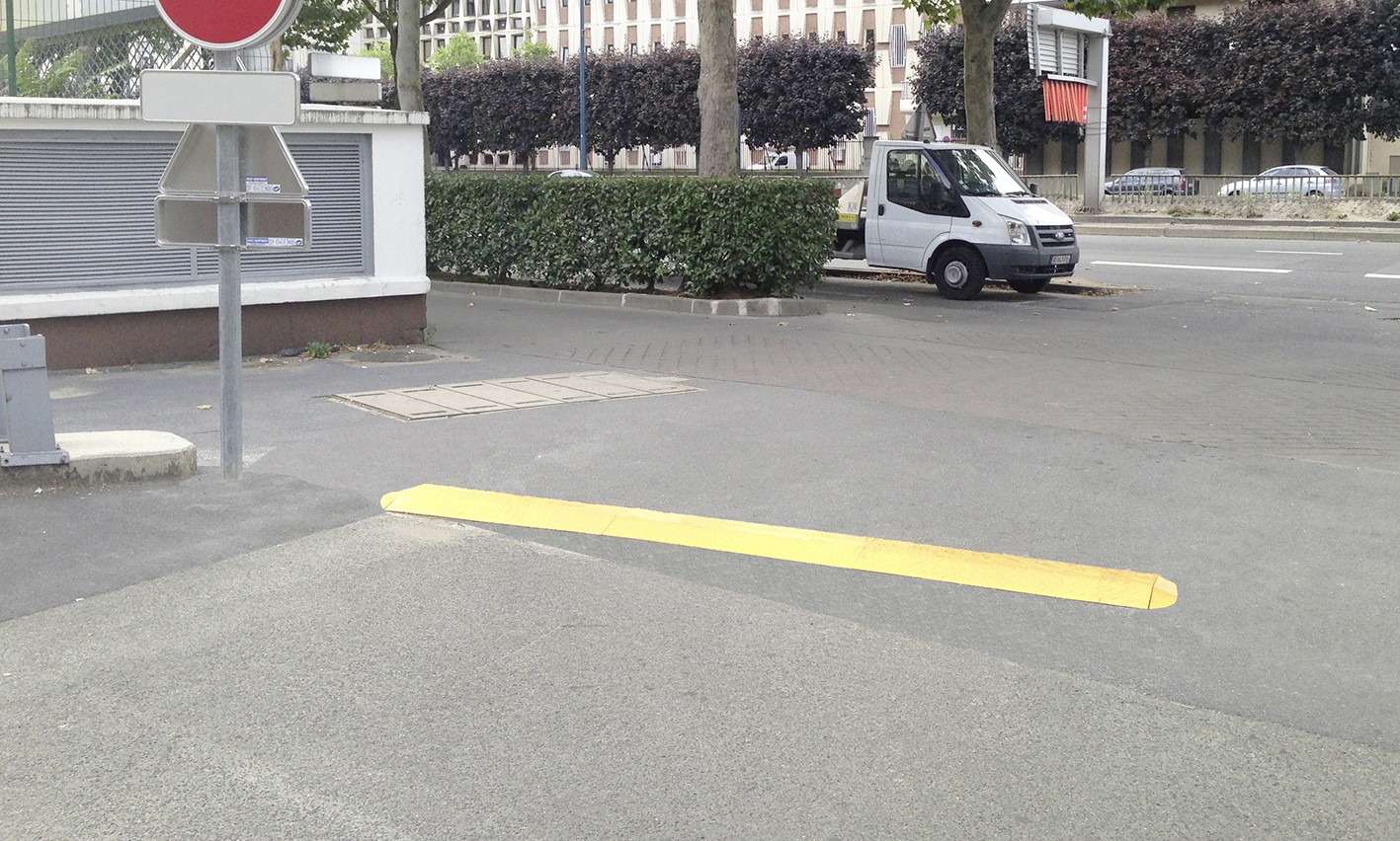 Steel speed bump