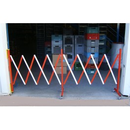 Accessory for expandable security barrier 